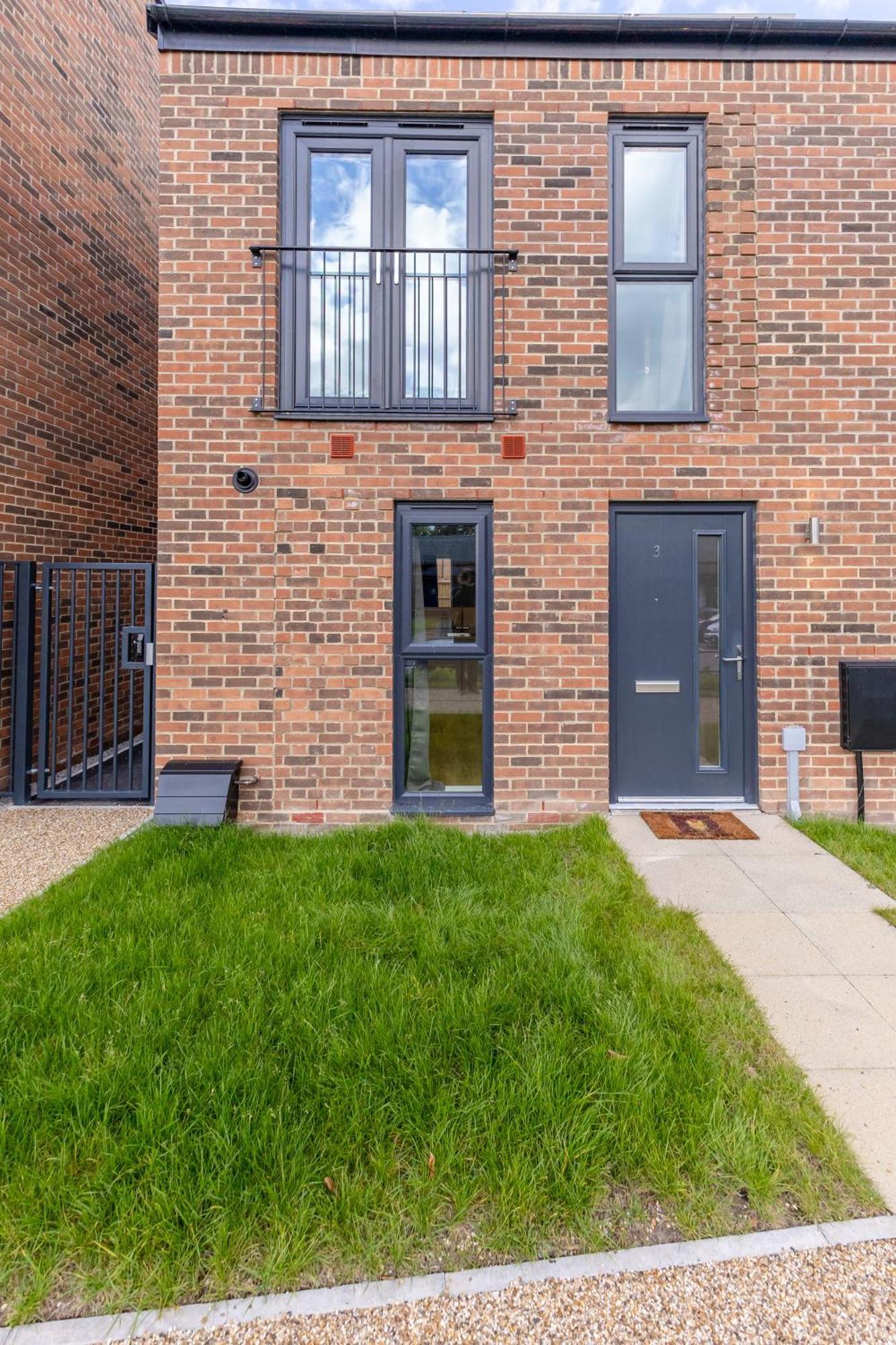 Stunning Modern 3 Bedroom Townhouse - Perfect Getaway Manchester Exterior foto